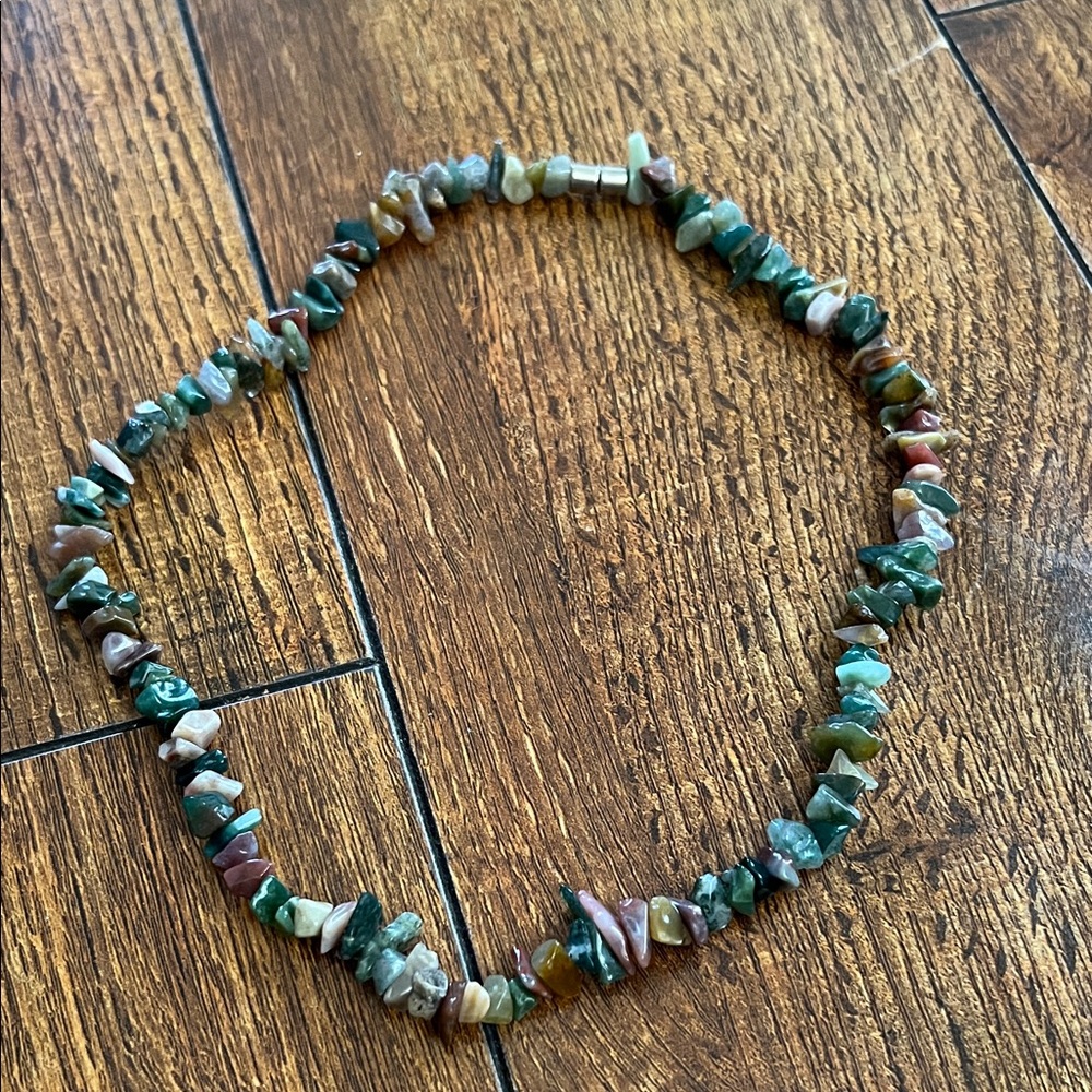 Vintage America Green and Brown Stone Necklace